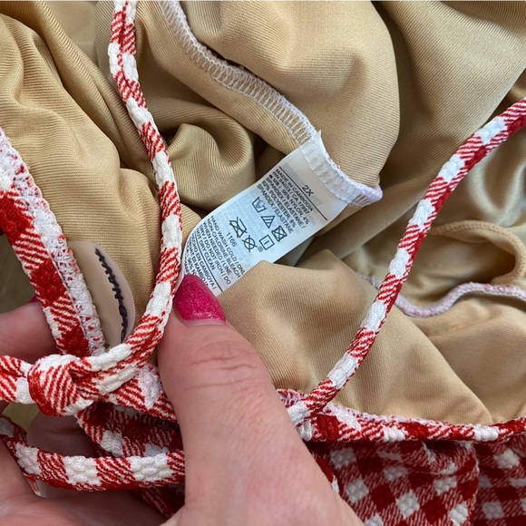 NEW Old Navy Red and White Checkered One Piece Swimsuit - Picture 7 of 7